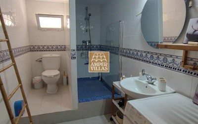 Spacious villa with guest apartment within short distance of the center of Altea la Vella.